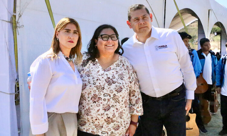 Presenta el Gobierno de Puebla y la FGE Casas Violeta a la Presidenta Claudia Sheinbaum
