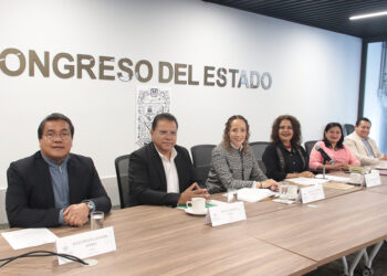 Aprueba Comisión del Congreso decreto para declarar al 2025 Año del Bicentenario de la Constitución de 1825