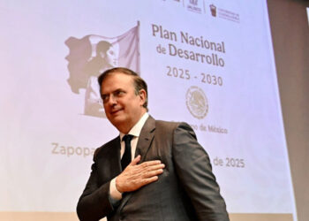 El Golfo de México no cambiará de nombre sólo por la decisión de Trump, responde Ebrard