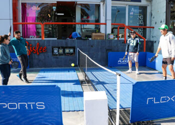 Disfrutaron poblanas y poblanos del Pickleball durante la Vía Recreativa en la ciudad