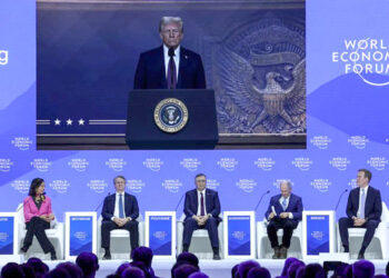 Dice Trump que para no pagar aranceles productos se deberán fabricar en EU