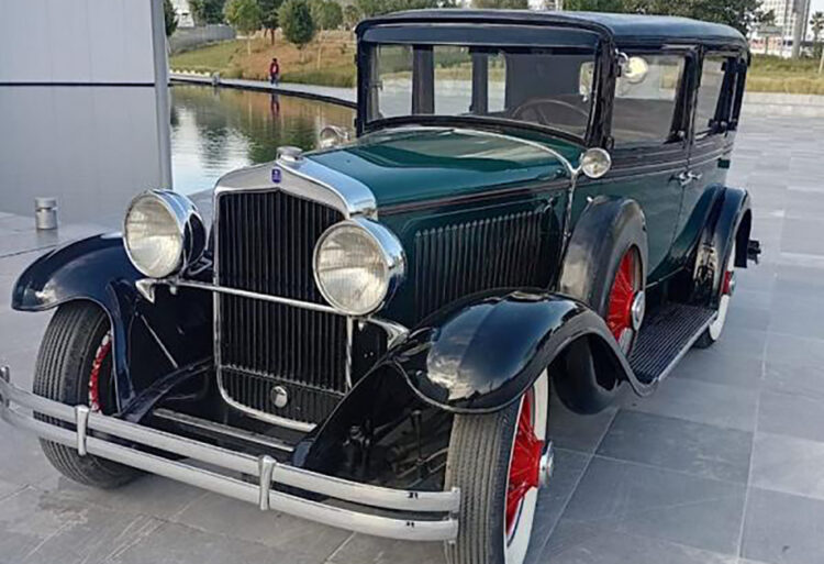 Únete al recorrido de museos, exhibición y caravana de autos antiguos