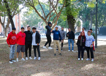 Equilibrio, emoción y deporte en la Vía Recreativa de Puebla con el Slackline