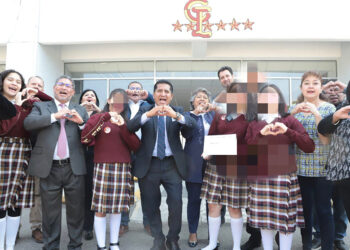 Estudiantes del CENHCH donan ropa al SEDIF para beneficiar a casas hogar