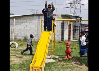 La organización Juquila pone en peligro a niños de Bosques de Manzanilla