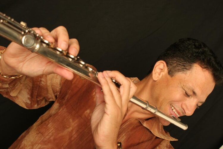 Pamir Guanchez, explosivo calibre musical