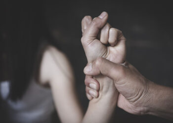 Jóvenes normalizan la violencia sexual durante el noviazgo