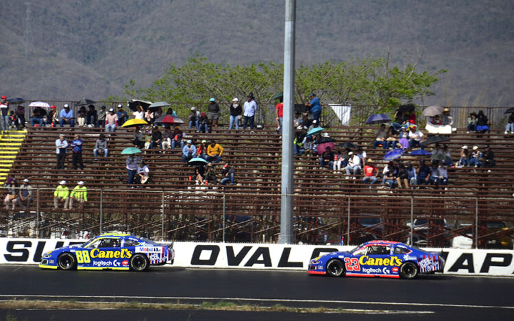 Cuarto de Max Gutiérrez en Nascar México Chiapas, García Jr fuera por contacto