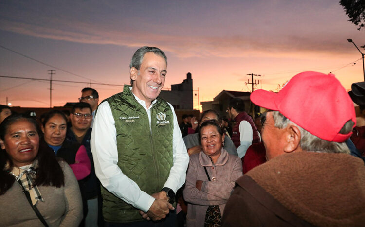 Instaló Gobierno de la Ciudad 140 luminarias LED en San Miguel Espejo