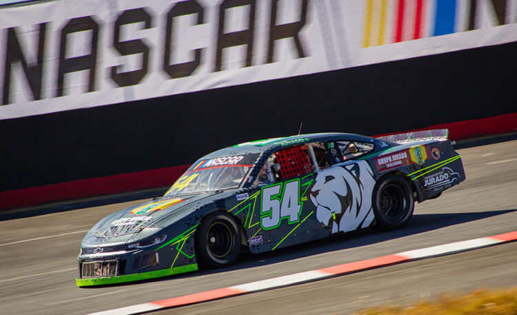 Omar Jurado acarició el podio de la “San Luis Capital 200”, inicio de NASCAR México Series 2025