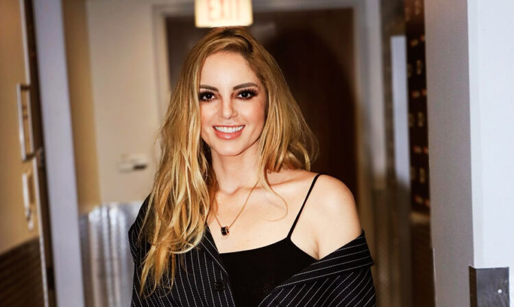 Rosela Zavala es reconocida por Billboard como una de las mujeres más influyentes en la música latina