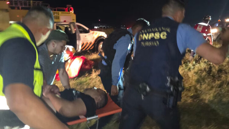 Al menos 7 muertos y mas de 10 heridos tras desplomarse un avión en Honduras