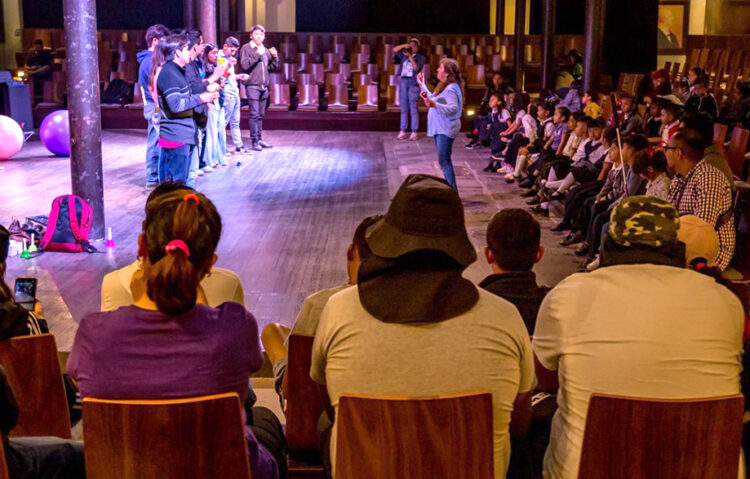 Lleva SMDIF a usuarios del CMERI de visita al Complejo Museístico la Constancia Mexicana