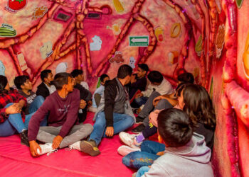 Visitaron estudiantes del Centro de Día del SMDIF instalaciones de la empresa Yakult