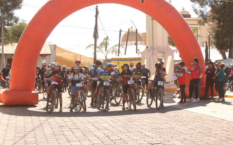 Fomentan el deporte en el marco de la Feria Cañada Morelos