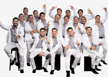 La Arrolladora Banda El Limón llega al #1 con “Una Historia Mal Contada” 