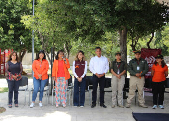 Brindan cursos de defensa personal en el marco del Mes de la Mujer