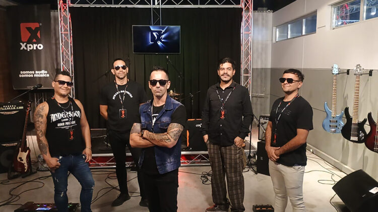 Confusa presenta un Live Session de su gran éxito «Miserias»
