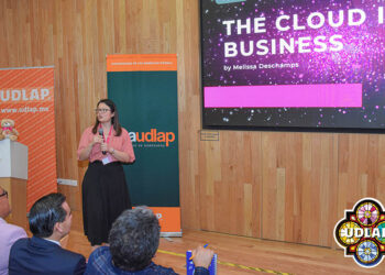 El 90% de las empresas ya usa la nube: explica egresada UDLAP durante conferencia