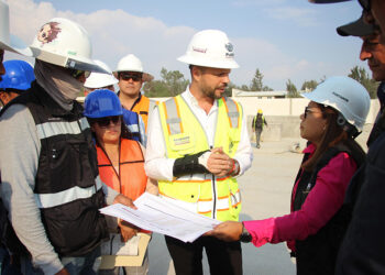 Supervisan David Aysa y Dulce Rivera construcción del Mercado San Ramón
