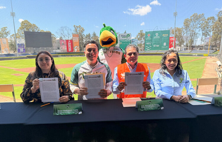 Firman OOSL y Pericos de Puebla convenio para el cuidado del medio ambiente y el fomento deportivo
