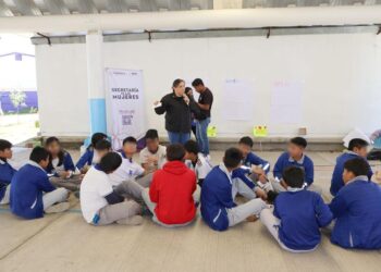 SMET realiza rally de prevención de la violencia en el noviazgo