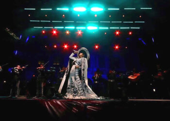 Ana Bárbara profeta en su tierra