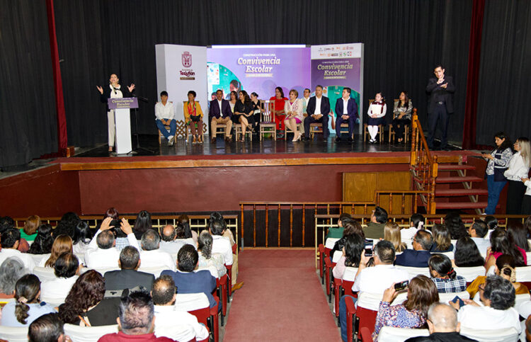 Destaca Laura Artemisa García suma de esfuerzos en favor de la educación en Puebla