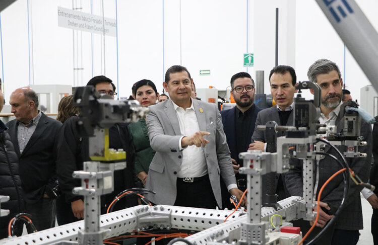 Olinia se queda en Puebla, inició la construcción del Centro de Diseño