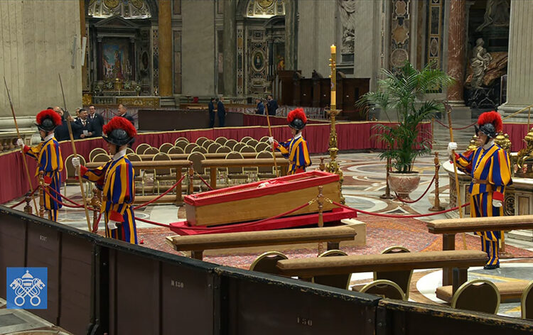 Dignatarios de todo el orbe asistirán al funeral del Papa Francisco el sábado