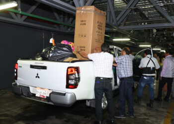 Entrega el Voluntariado de la Secretaría de Infraestructura juguetes a SEDIF
