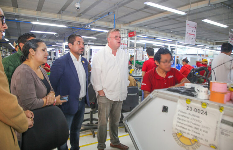 SEDIF y CINIA fortalecen inclusión laboral de grupos vulnerables