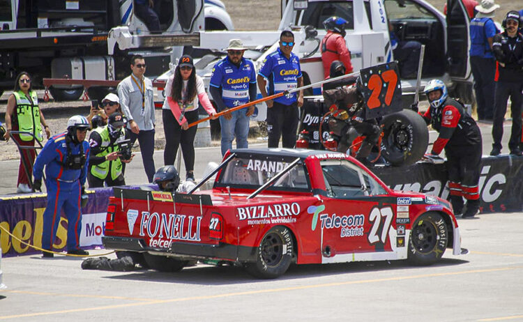 Asciende Valeria Aranda a tercer lugar del campeonato Trucks México Series