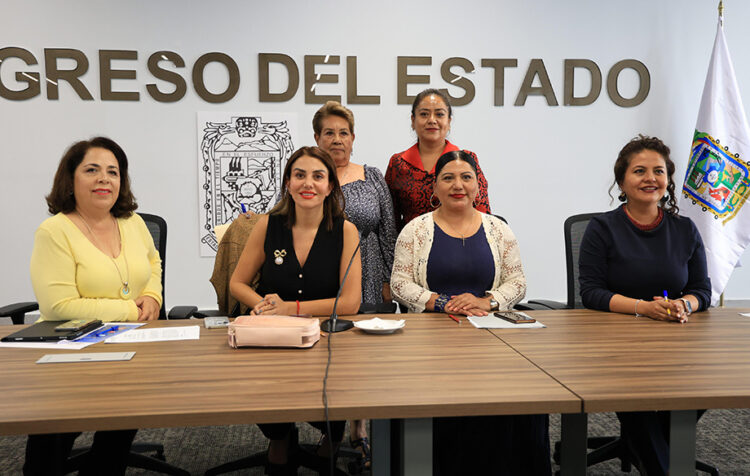Avalan en Comisión del Congreso propuesta para difundir beneficios de lactancia materna