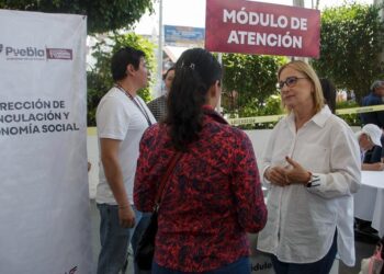 Participa Gobierno de la Ciudad en Feria de Empleo Relámpago