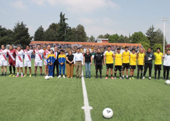 «Chelis» regresa a las canchas para celebrar a la niñez poblana