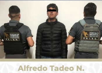 Catea la Fiscalía General del Estado inmueble en Ahuazotepec, asegura un arma, cartuchos útiles y droga; hay un detenido