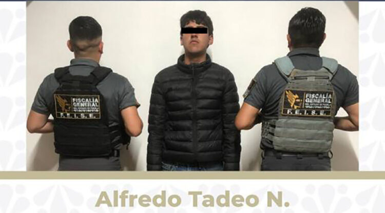Catea la Fiscalía General del Estado inmueble en Ahuazotepec, asegura un arma, cartuchos útiles y droga; hay un detenido