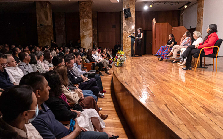 La palabra, el pensamiento, la mirada y las convicciones de Rosario Castellanos presentes a cien años de su natalicio