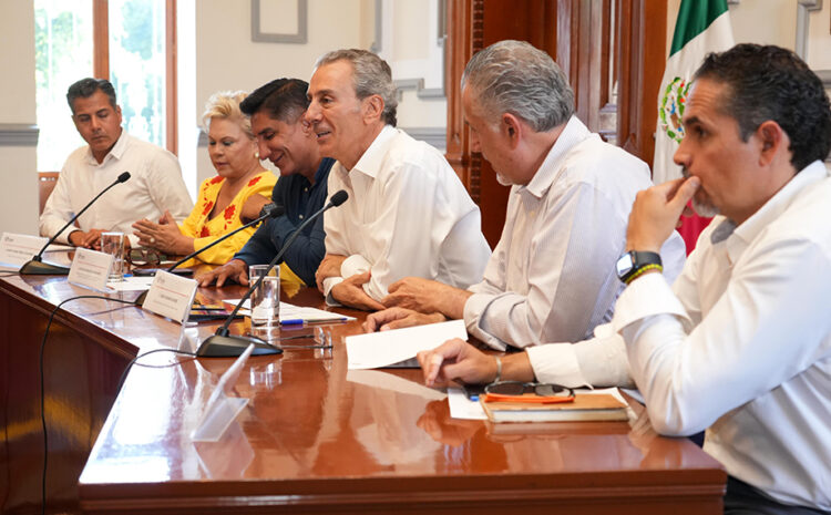 Sostiene Pepe Chedraui reunión con Presidentes Auxiliares para dar seguimiento a obras estatales