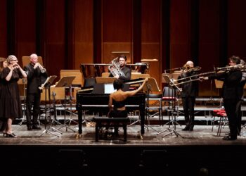Por primera vez en el Auditorio Nacional, Yuja Wang dirigirá desde el piano a la Mahler Chamber Orchestra