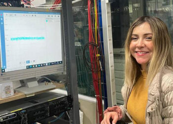 Estudiante de la FCFM-BUAP, galardonada en Suiza con el CMS Award 2025