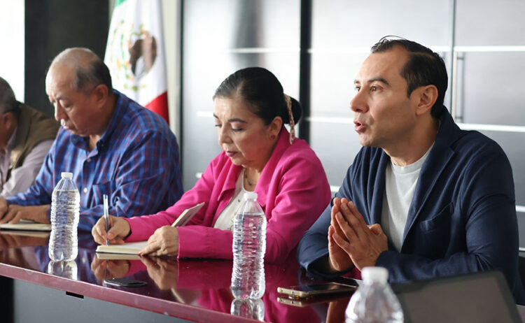 CECyTE Puebla trabaja por la alfabetización en comunidades