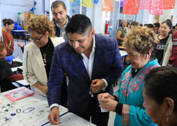 DIF Cuautlancingo impulsa economía de adultos mayores con la iniciativa “Venta de todo un poco”