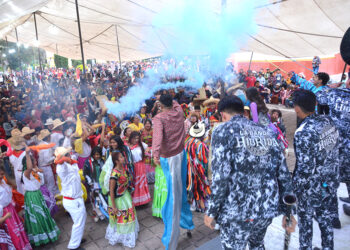 Participan en la Feria Patronal de San Juan Bautista