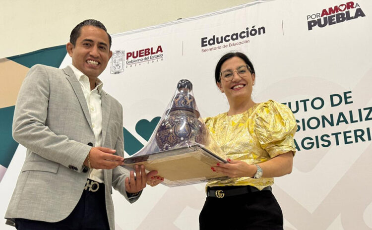 Hackea IPMP el aprendizaje docente con ponencia internacional