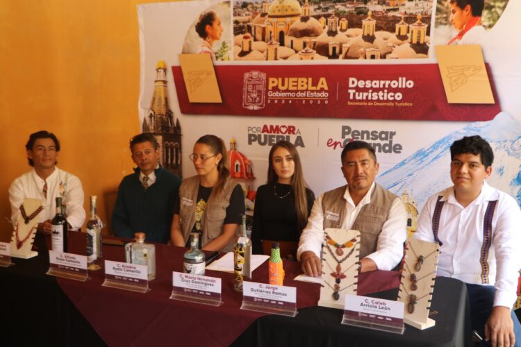 Presentan 4.ª Feria del Mezcal y Pulque de Atlixco