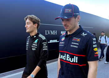 Ni en la mesa gana Red Bull y Russell se queda con la victoria