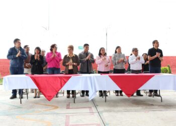 Entrega Omar Muñoz obras de rehabilitación en CAIC de San Lorenzo Almecatla