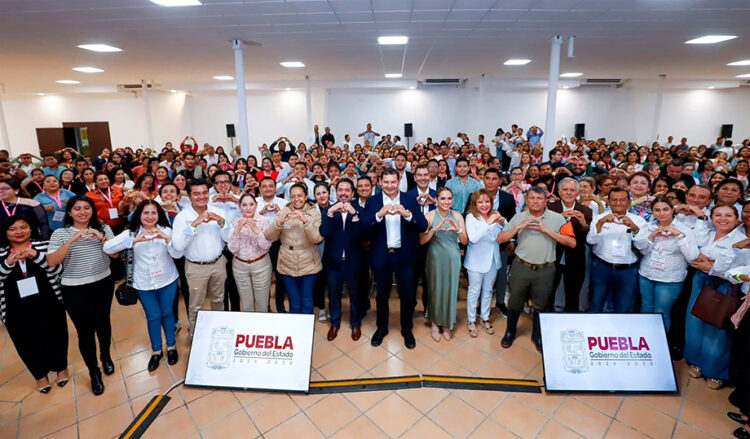 Shamy Spezia representa a Huejotzingo en el Encuentro Estatal de Sistemas Municipales DIF